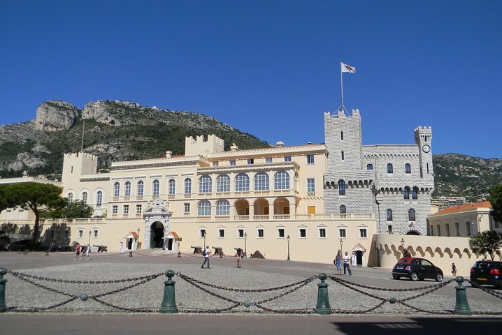 Shore excursion to Eze, Monaco & Monte-Carlo from Villefranche