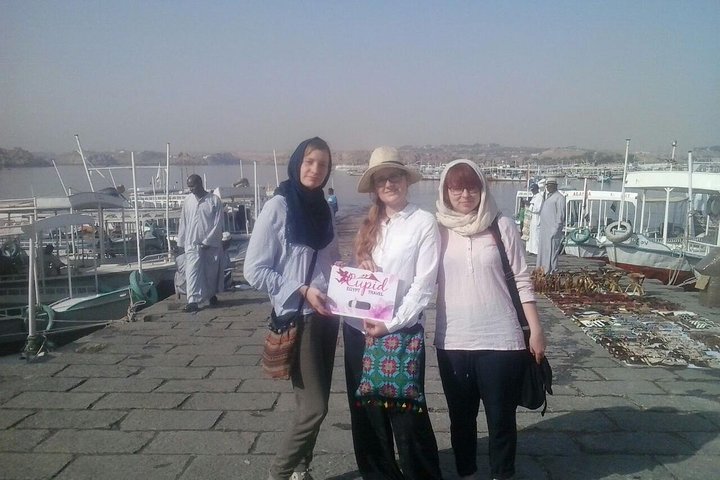 Sailing Nile cruise from Aswan to Luxor includes tours for 3 nights