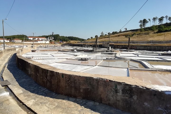 Natural Heritage, Caves, Water Springs and Salt Pans from Nazaré