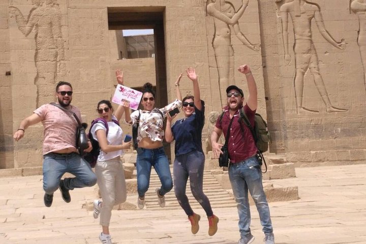 Sailing Nile cruise from Aswan to Luxor includes tours for 3 nights