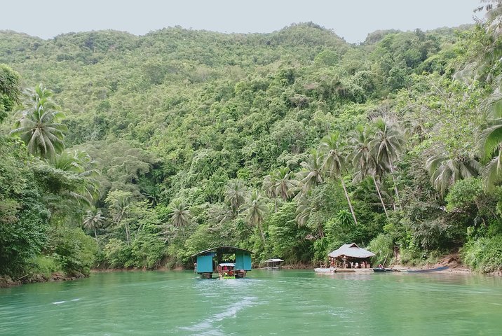 Private Day Trip Cebu to Bohol w/ Chocolate Hills & Loboc Cruise