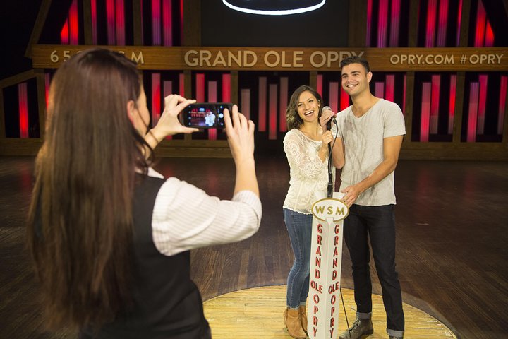 Grand Ole Opry House Guided Backstage Tour in Nashville