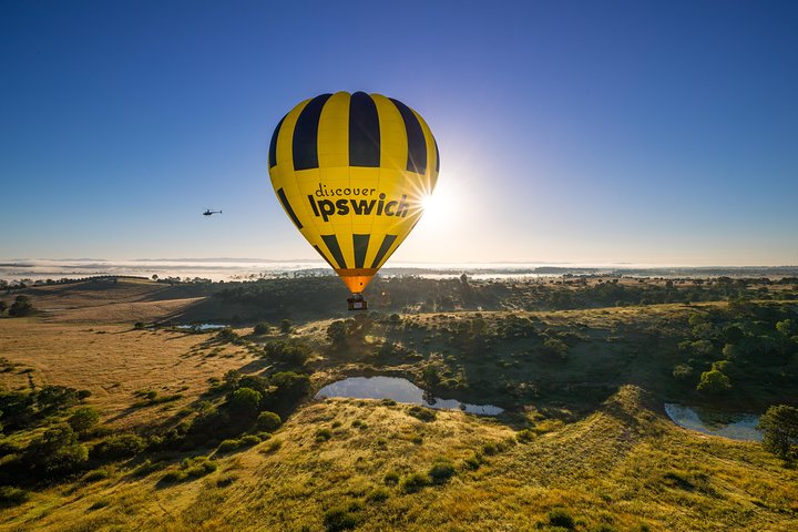 Brisbane's closest Hot Air Balloon Flights - City & Country views - 1 hr flight!