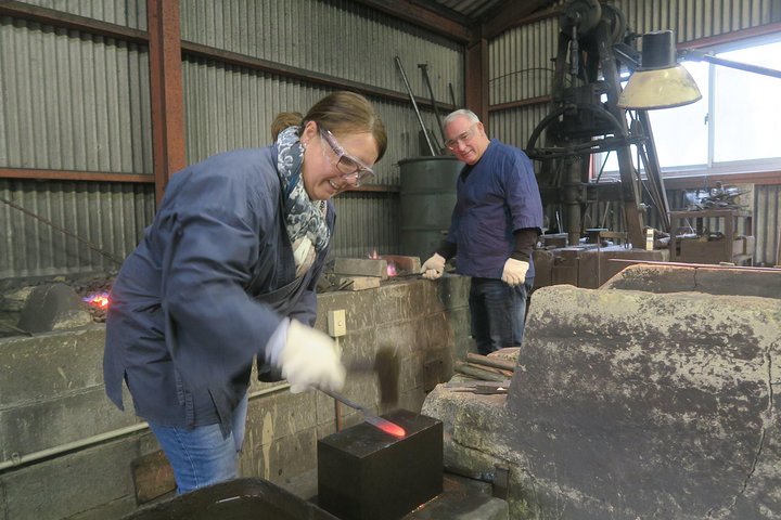 Make your own kitchen knife with a master blacksmith in Shimanto