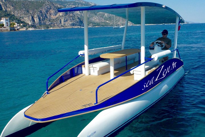 Familly Private Tour aboard a Solar Powered Electric Boat