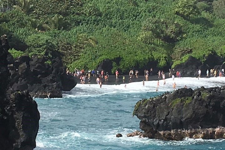 Maui Tour : Road to Hana Day Trip from Kahului Lunch, Water, Chip