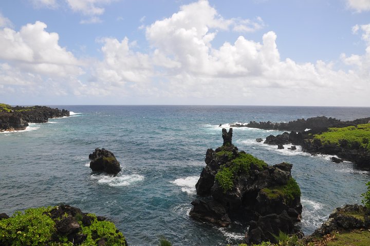 Maui Tour : Road to Hana Day Trip from Kahului Lunch, Water, Chip