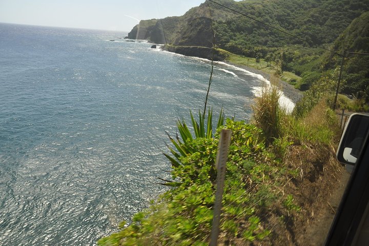 Maui Tour : Road to Hana Day Trip from Kahului Lunch, Water, Chip
