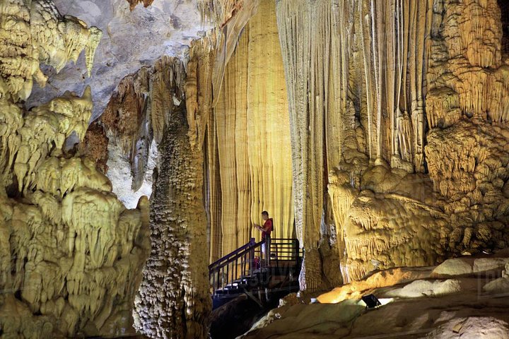 Paradise Cave & Dark Cave Full Day Trip