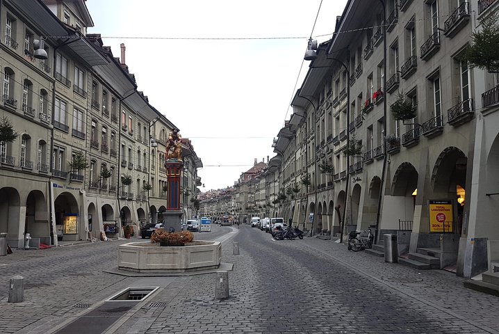 Exploring Bern City: Swiss Capital Private Walking Half-Day Tour