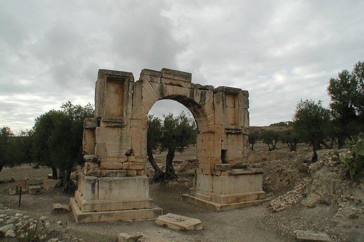 DAY TRIP TO Dougga & Bulla Regia , DEPARTURE FROM Tunis