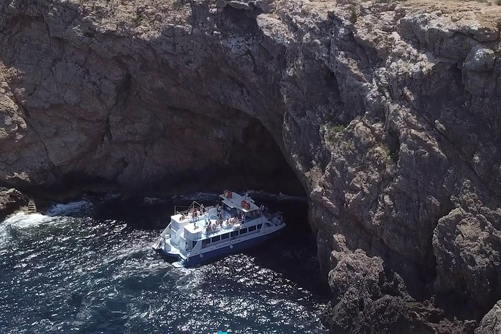 Ibiza Beach Hopping Cruise with Paddleboards, Drinks and Food 6h