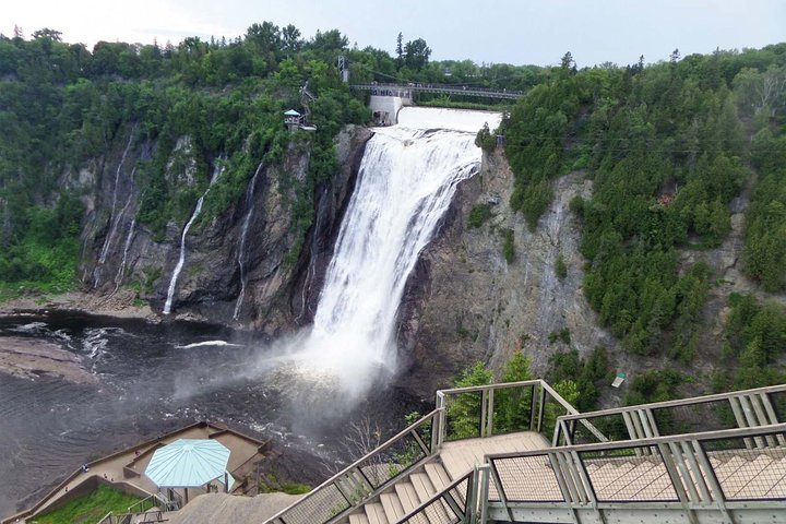 Half-Day Trip to Montmorency Falls and Ste-Anne-de-Beaupré from Quebec city