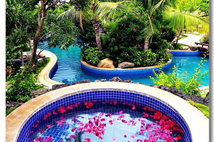 Sanya Half Day Private Tour of Nantian Hot Spring