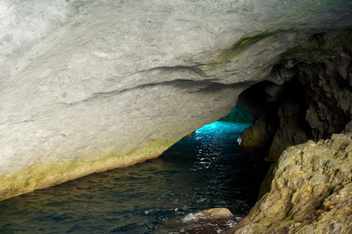 Ponza Island 6 hours Boat Excursion with Swimming Stops and Lunch