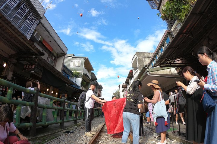 Full-Day Private Northern Taiwan Tour from Taipei with Pickup