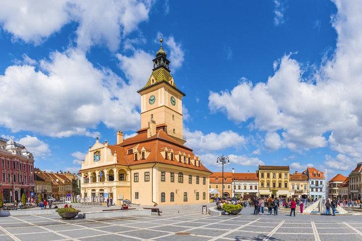 Transylvania and Dracula Castle Full Day Tour from Bucharest