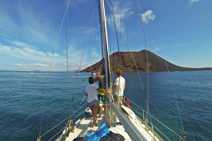 Private Boat Tour to Lobos Island from Corralejo