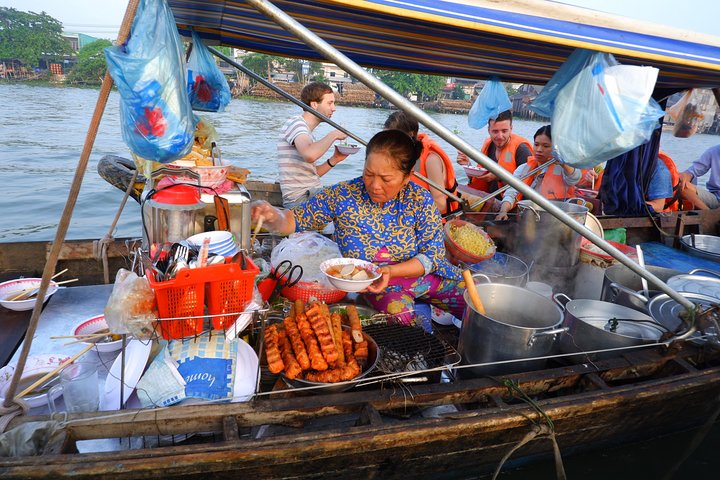 Mekong Delta and Cai Rang Floating Market 5-Hours Tour