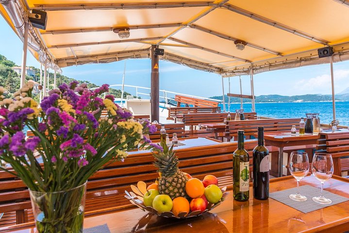 Full-Day Elaphite Islands Cruise from Dubrovnik with Lunch