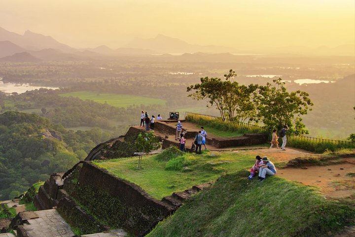 Sigiriya & Dambulla Day Trip with Lunch : Private & All-Inclusive