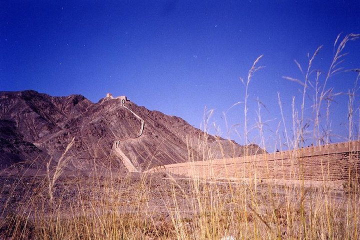 Private Jiayuguan Day Tour to Jiayuguan Fort, Overhanging Great Wall and More