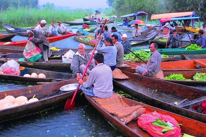 6-Days Luxury Tour Package of Kashmir from Srinagar