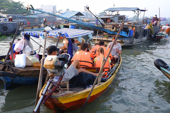 Mekong Delta and Cai Rang Floating Market 5-Hours Tour