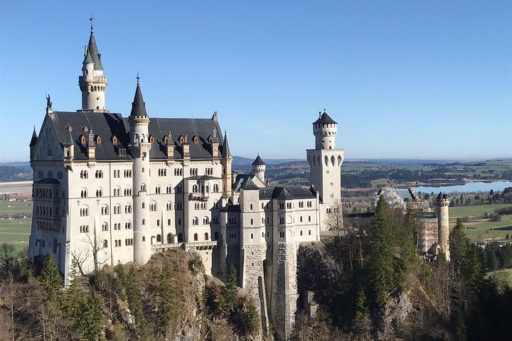 Neuschwanstein Castle and Murnau Village Tour from Garmisch