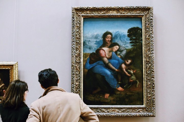 Louvre Museum Premium Guided Tour 6 GUESTS MAX Entry Included