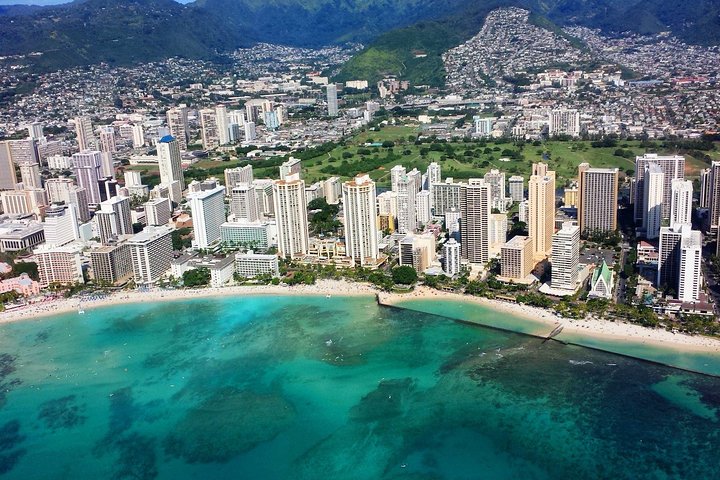 Parasailing Experience in Waikiki, HI