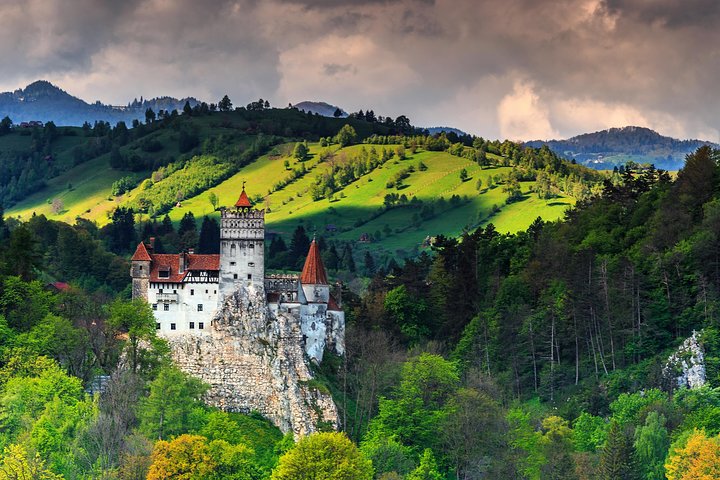 Transylvania and Dracula Castle Full Day Tour from Bucharest