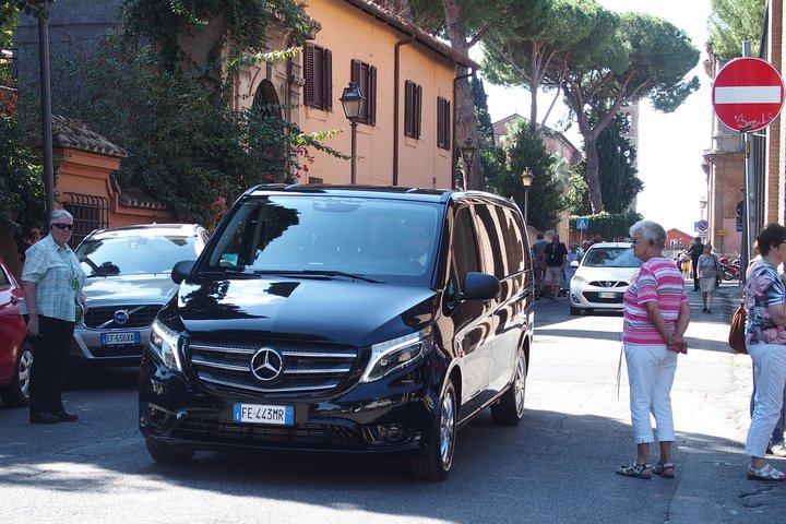 Luxury Private Full-Day Rome Tour from Civitavecchia Port