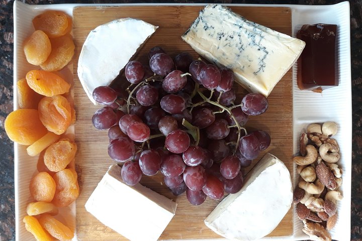 Napier: Afternoon Wine Tasting + visit Silky Oaks Chocolates