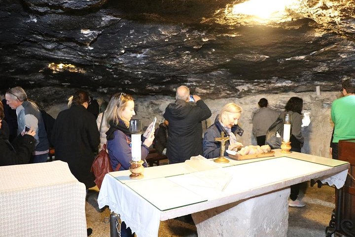 Travel to Bethlehem Half Day Guided Tour from Jerusalem