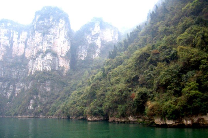 Yangtze River Cruise from Yichang to Chongqing Upstream in 5 Days 4 Nights