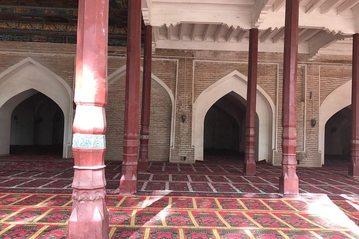 PRI Day Tour in Kashgar including Apa Hoja Tomb, Id Ghar Mosque