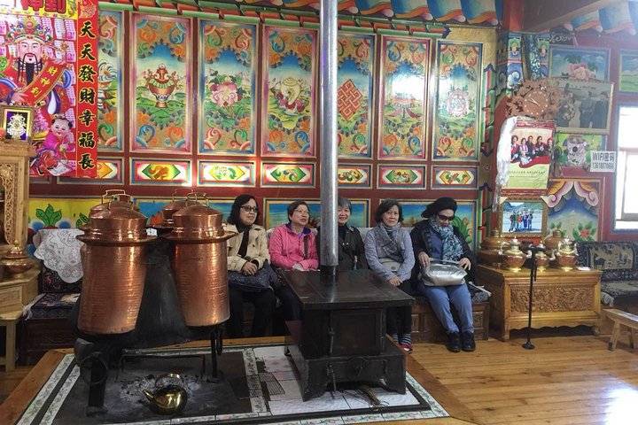 1 Day Shangri-la City Tour with Pudacuo National Park