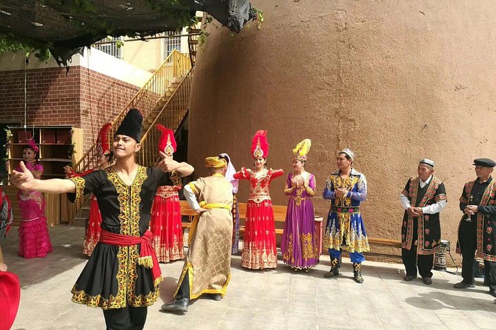 Private Day Trip to Turpan from Urumqi including Bezklik Grottoes
