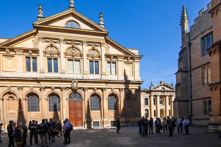 Oxford University Walking Tour With University Alumni Guide
