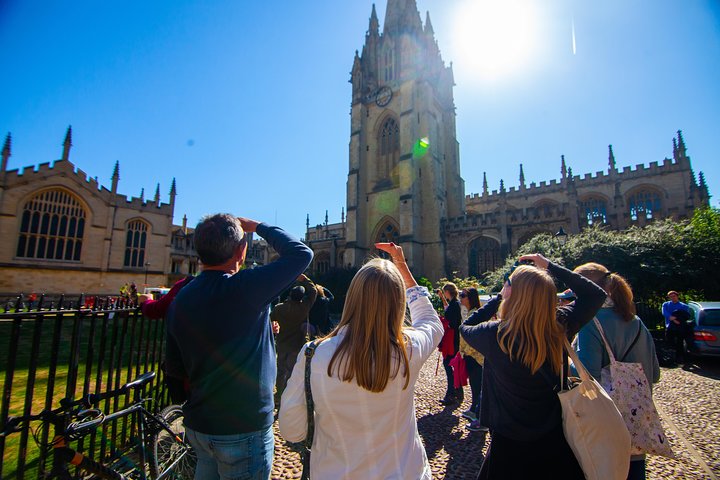 Oxford University Walking Tour With University Alumni Guide