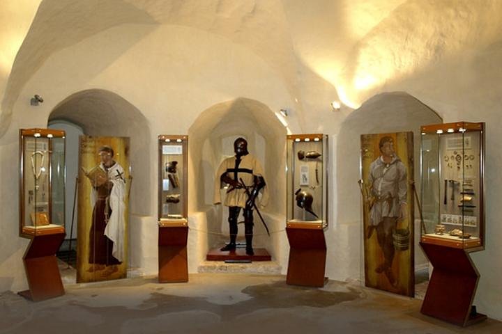 Full-Day Private Trip to Cesis, Sigulda and Turaida from Riga