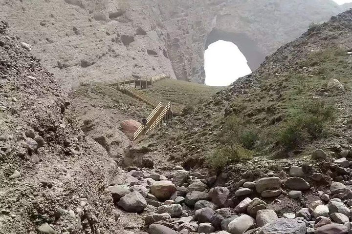 All Inclusive Private Day Trip to Shipton's Arch from Kashgar