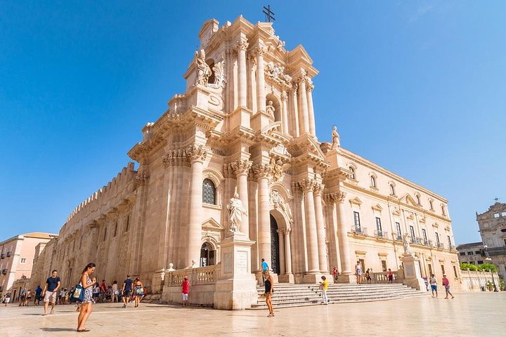 Private tour Syracuse -Archaeological Park and Ortigia with lunch