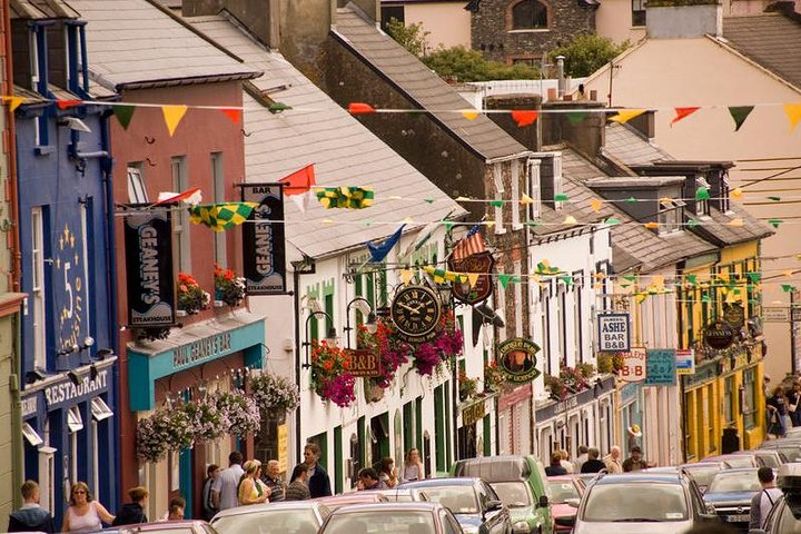 Dingle Peninsula Day Tour from Cork: Including The Wild Altanic Way