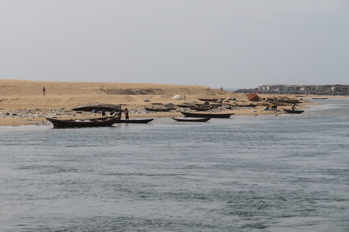 Private tour of Benin 3 days (Cotonou, Lake Ganvie, Ouidah)