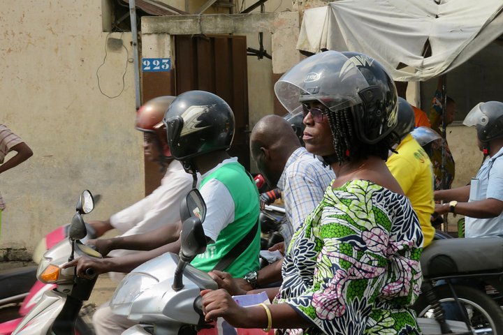 Private tour of Benin 3 days (Cotonou, Lake Ganvie, Ouidah)