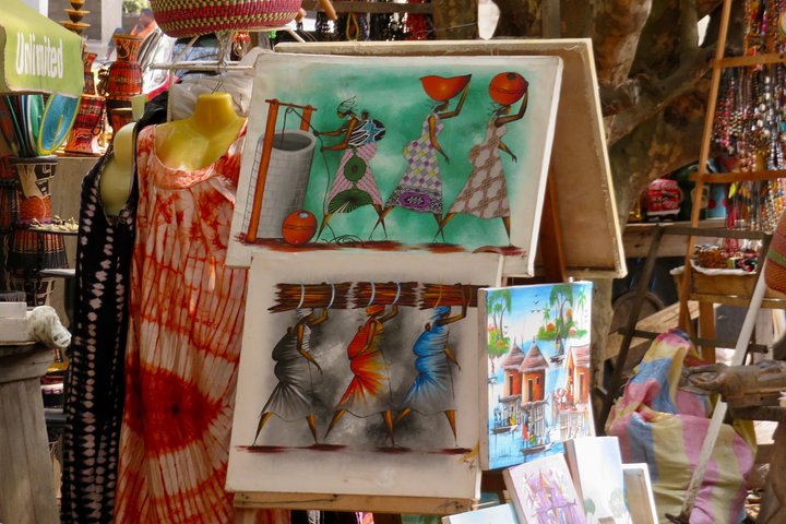 Private tour of Benin 3 days (Cotonou, Lake Ganvie, Ouidah)