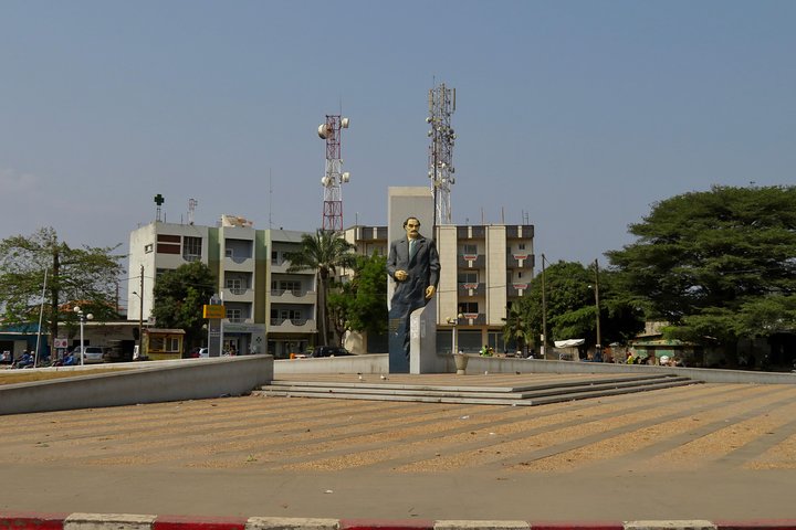 Private tour of Benin 3 days (Cotonou, Lake Ganvie, Ouidah)