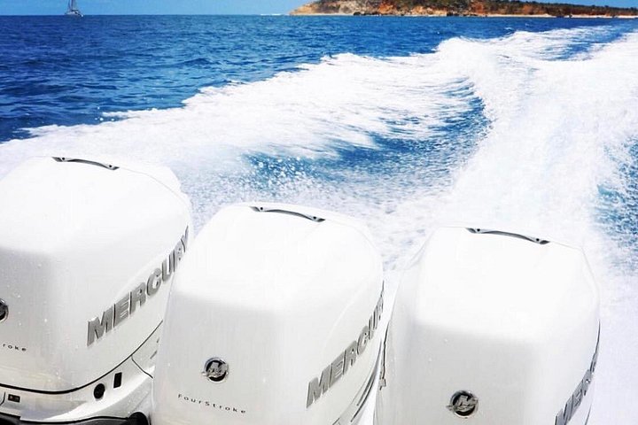 Captain Bob Speed Boat, Snorkeling, Beach Tour & Lunch St Maarten